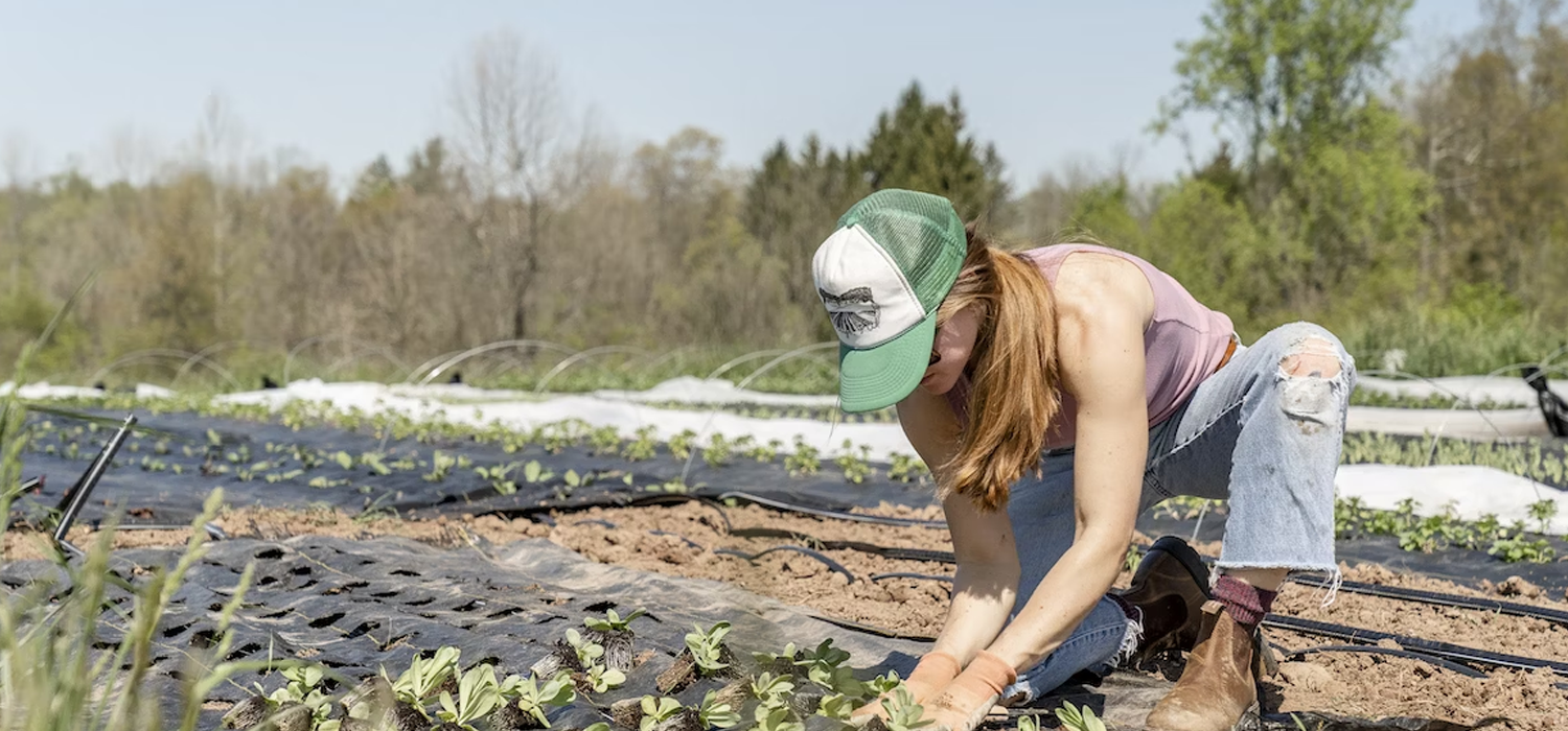 Custom Farmer Hat: Blend of Functionality and Style